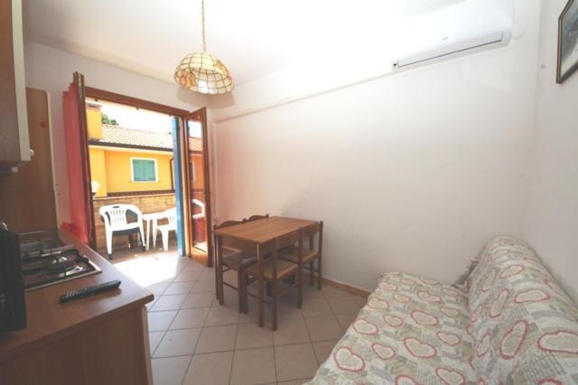 Residence Sole E Mare Appartamenti 로솔리나 마레 외부 사진